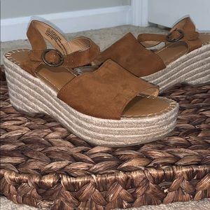 Boho Camel Platform sandals